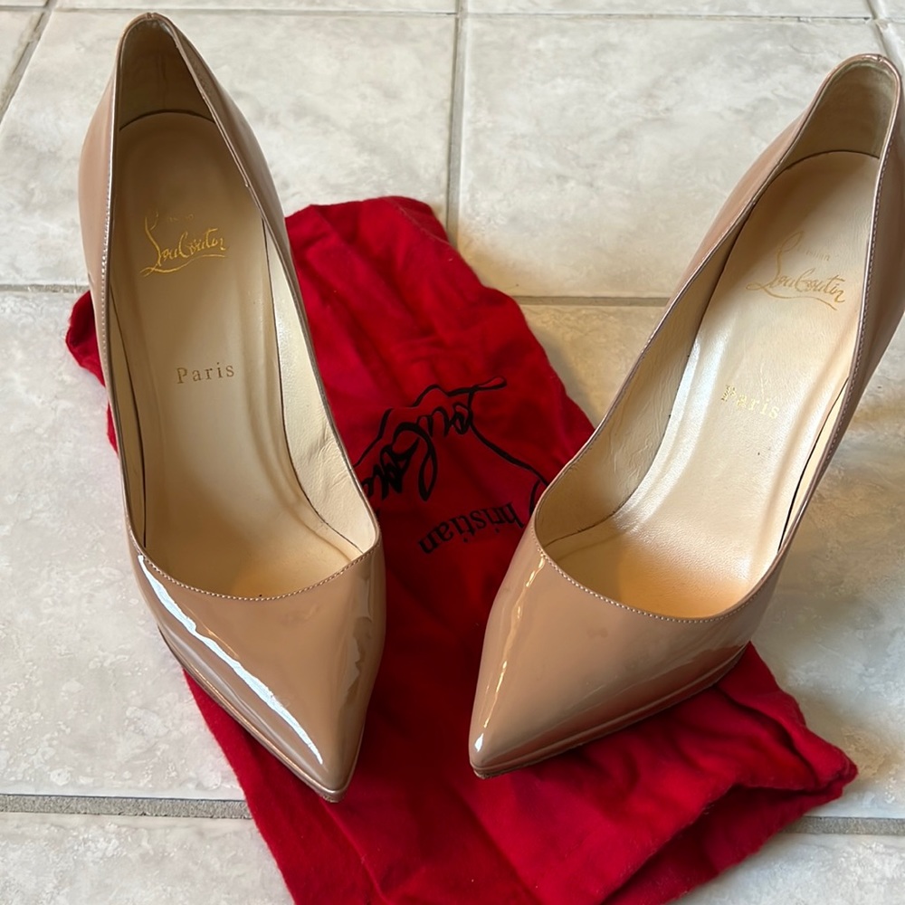 EUCChristian Louboutin Pigalle Plato 120 Nude Patent Leather with some protector